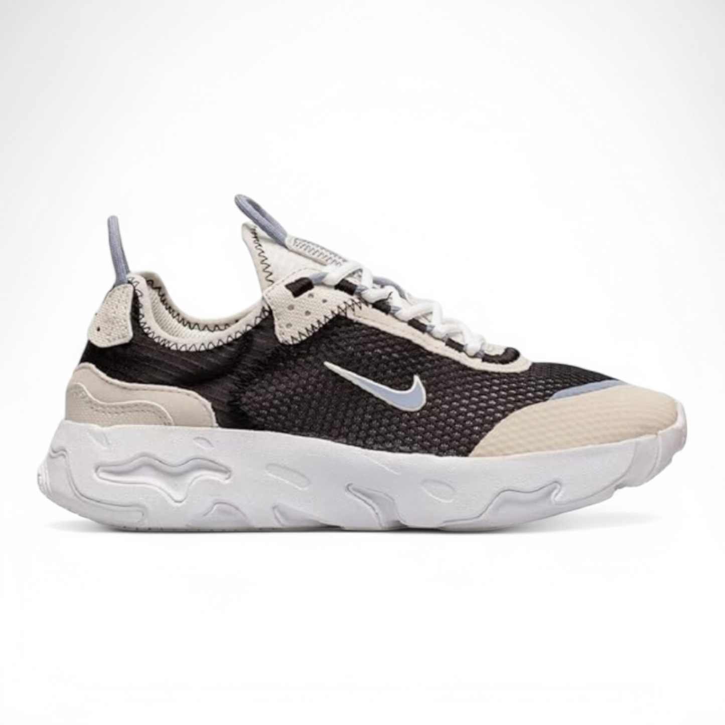 NIKE React Live Sneaker