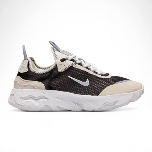NIKE React Live Sneaker